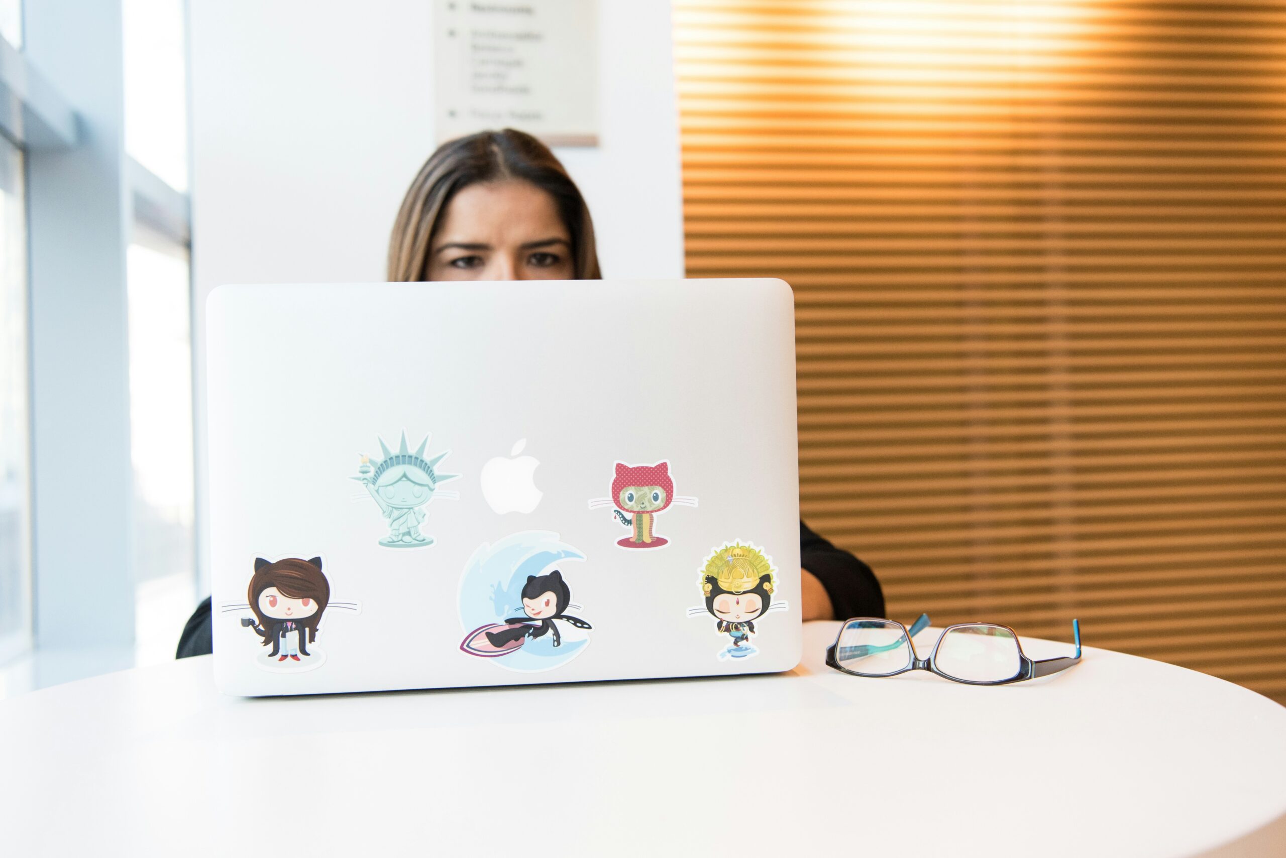 christina-wocintechchat-com-WjVDjhokT60-unsplash blog de noodzaak